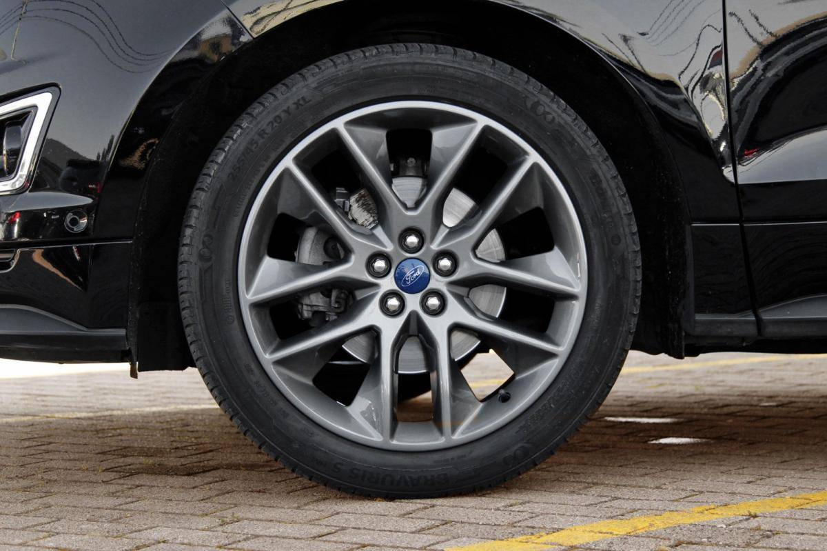 ford-edge-2016-diesel-1997cc