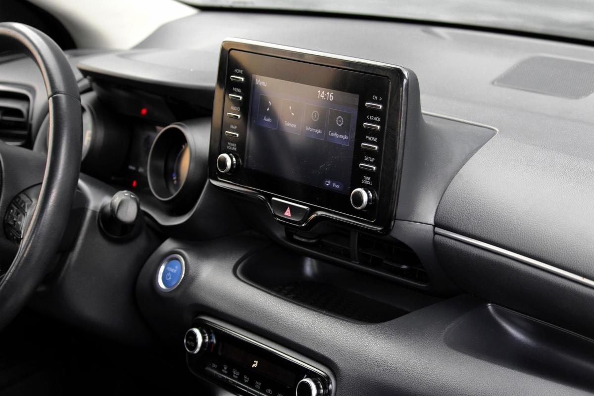 toyota-yaris-2022-hibrido-a-gasolina-1490cc
