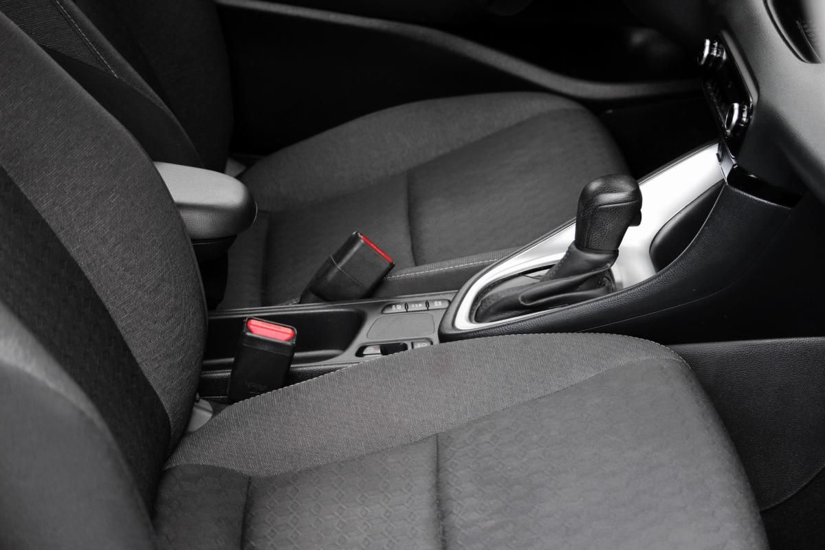 toyota-yaris-2022-hibrido-a-gasolina-1490cc