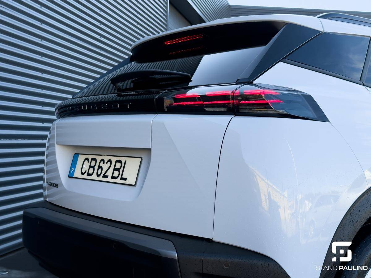 peugeot-2008-2025-eletrico-0cc