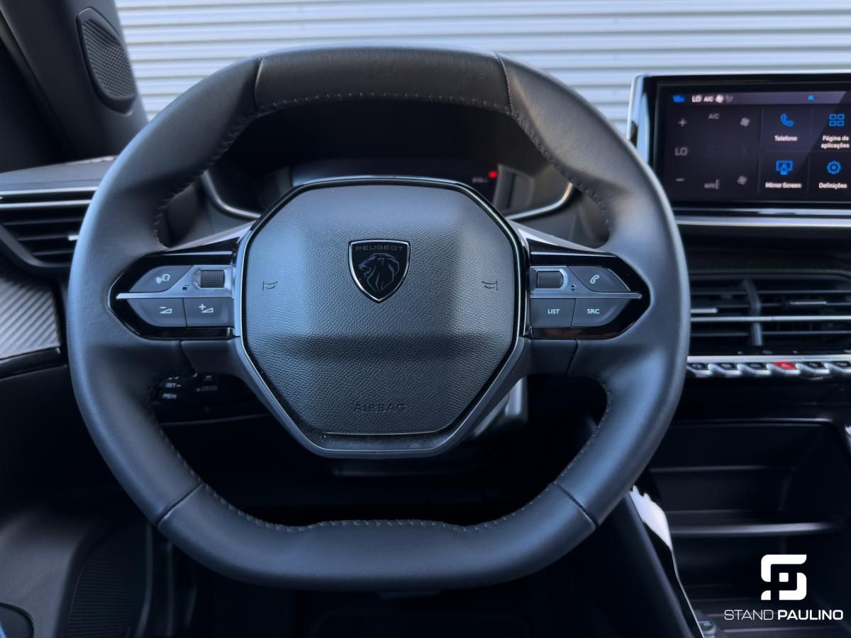 peugeot-2008-2025-eletrico-0cc