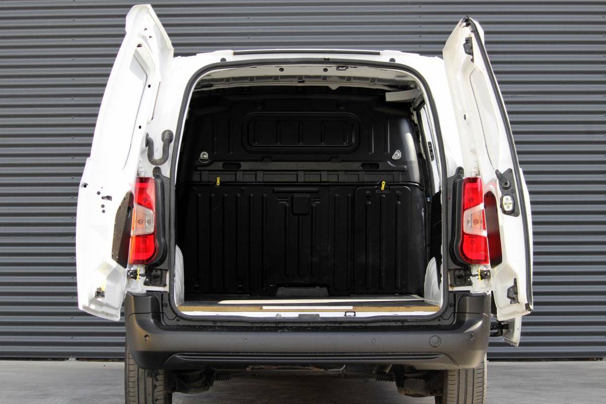 citroen-berlingo-2024-diesel-1499cc