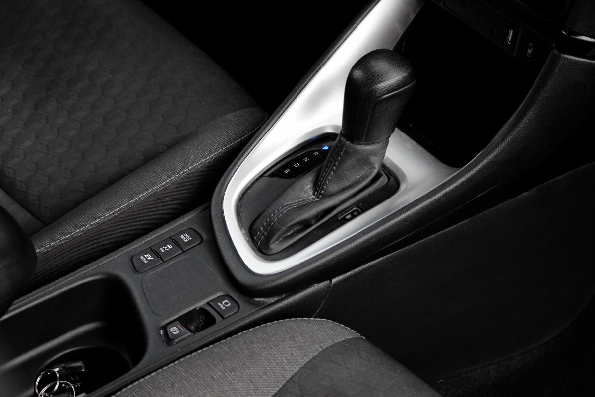 toyota-yaris-2022-hibrido-a-gasolina-1490cc