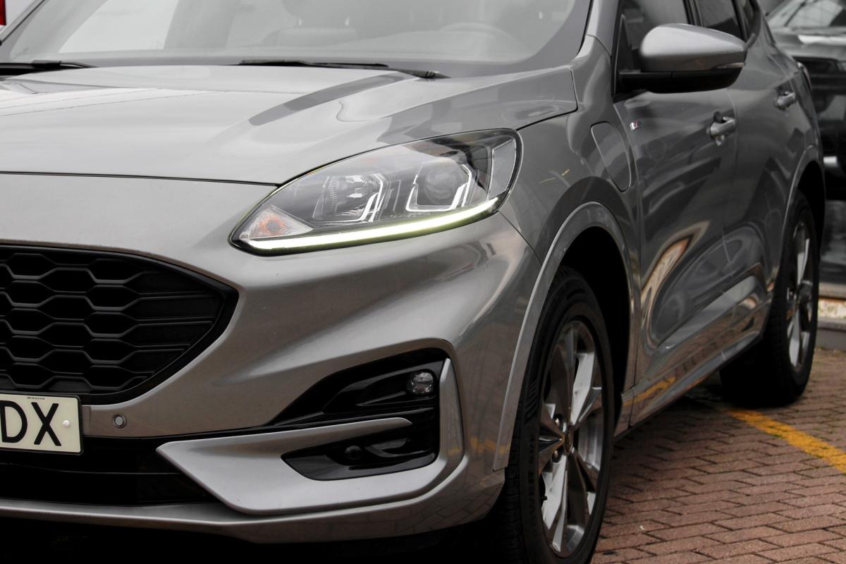 ford-kuga-2023-hibrido-a-gasolina-2500cc