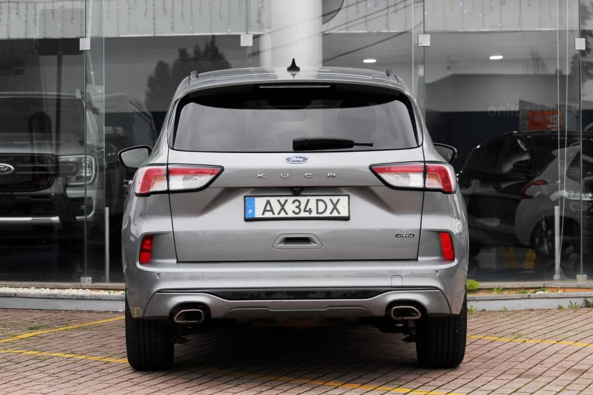 ford-kuga-2023-hibrido-a-gasolina-2500cc