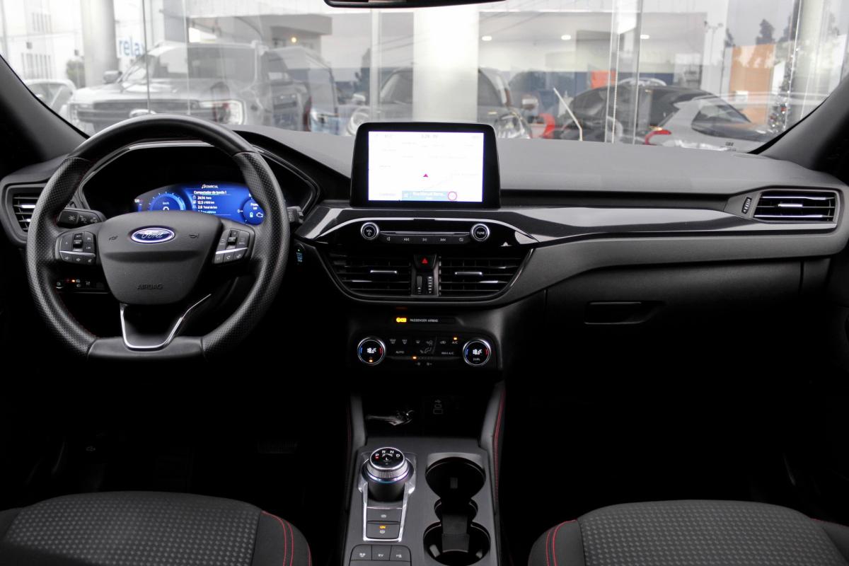 ford-kuga-2023-hibrido-a-gasolina-2500cc