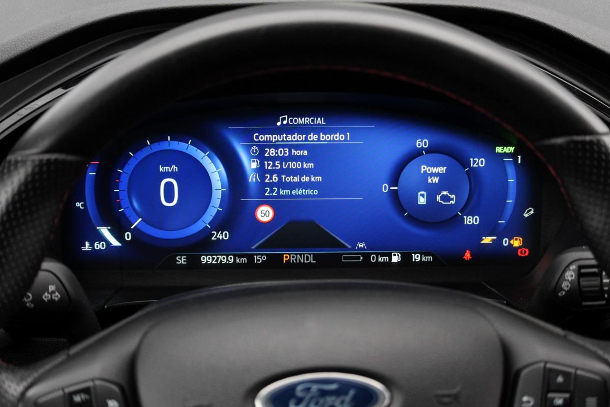 ford-kuga-2023-hibrido-a-gasolina-2500cc