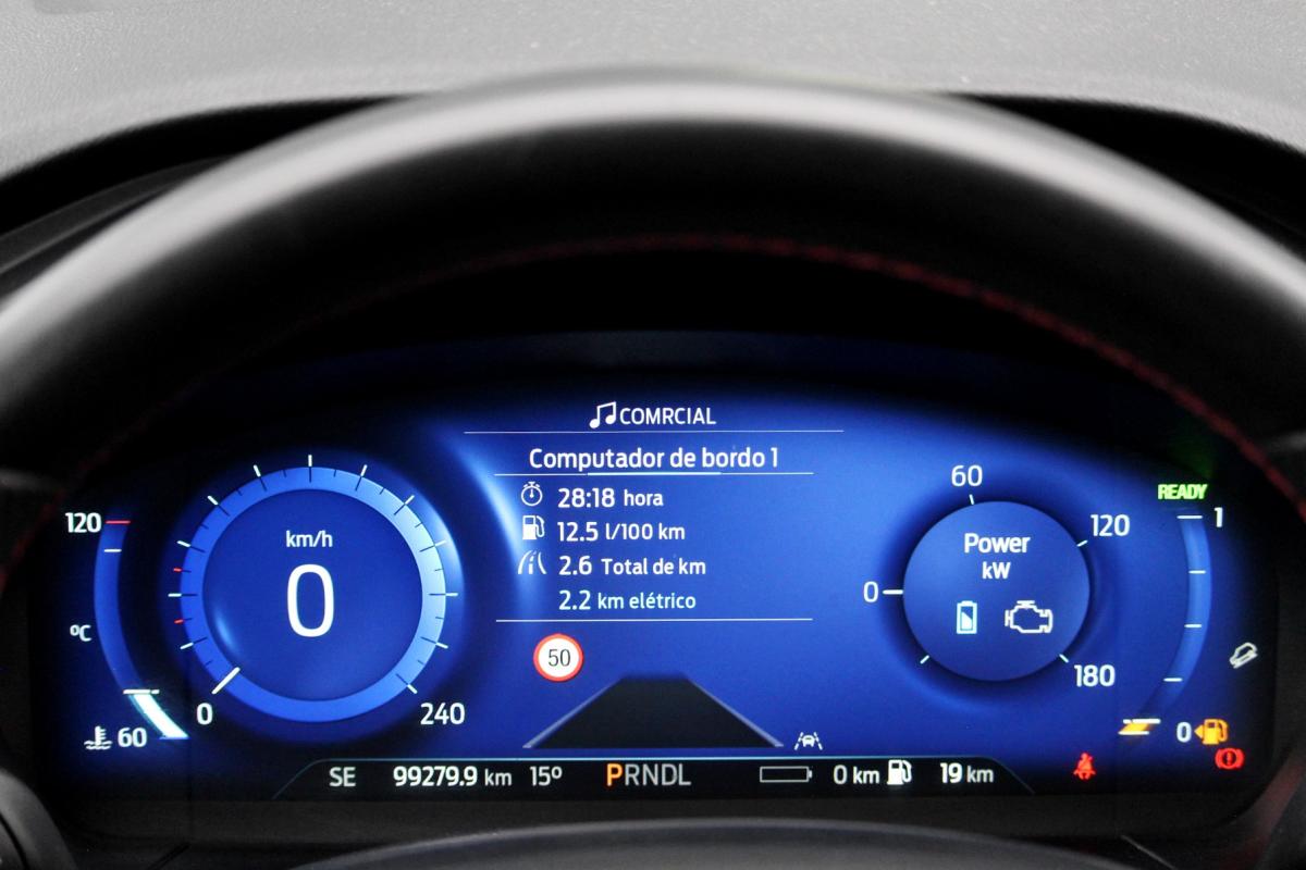 ford-kuga-2023-hibrido-a-gasolina-2500cc