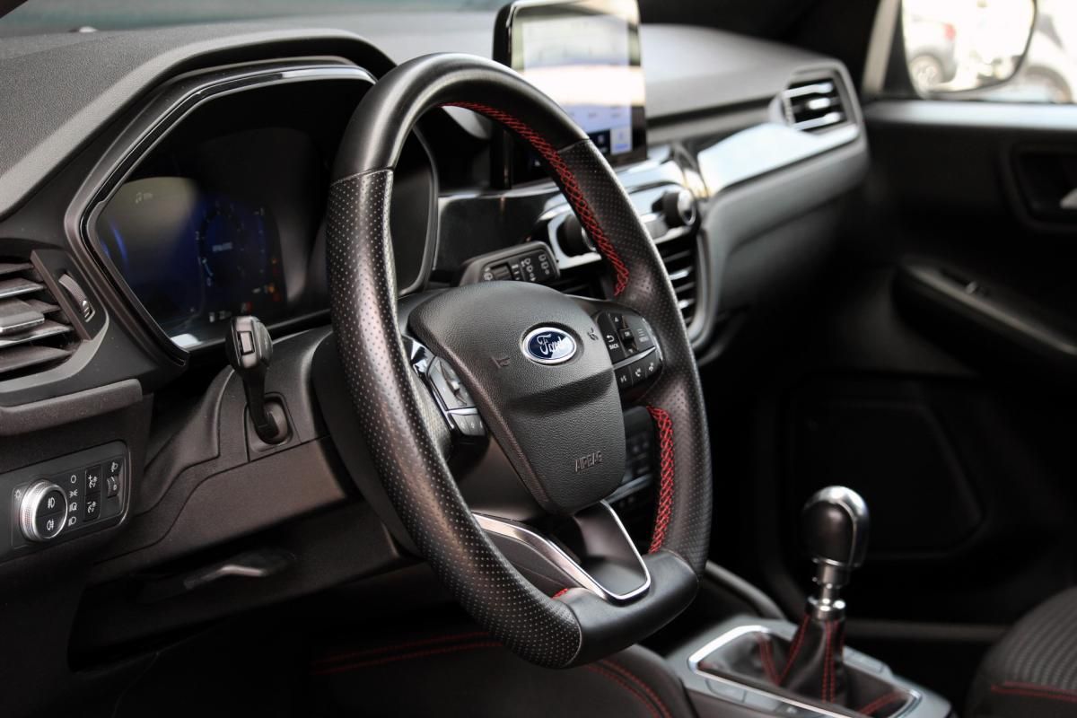 ford-kuga-2022-gasolina-1499cc
