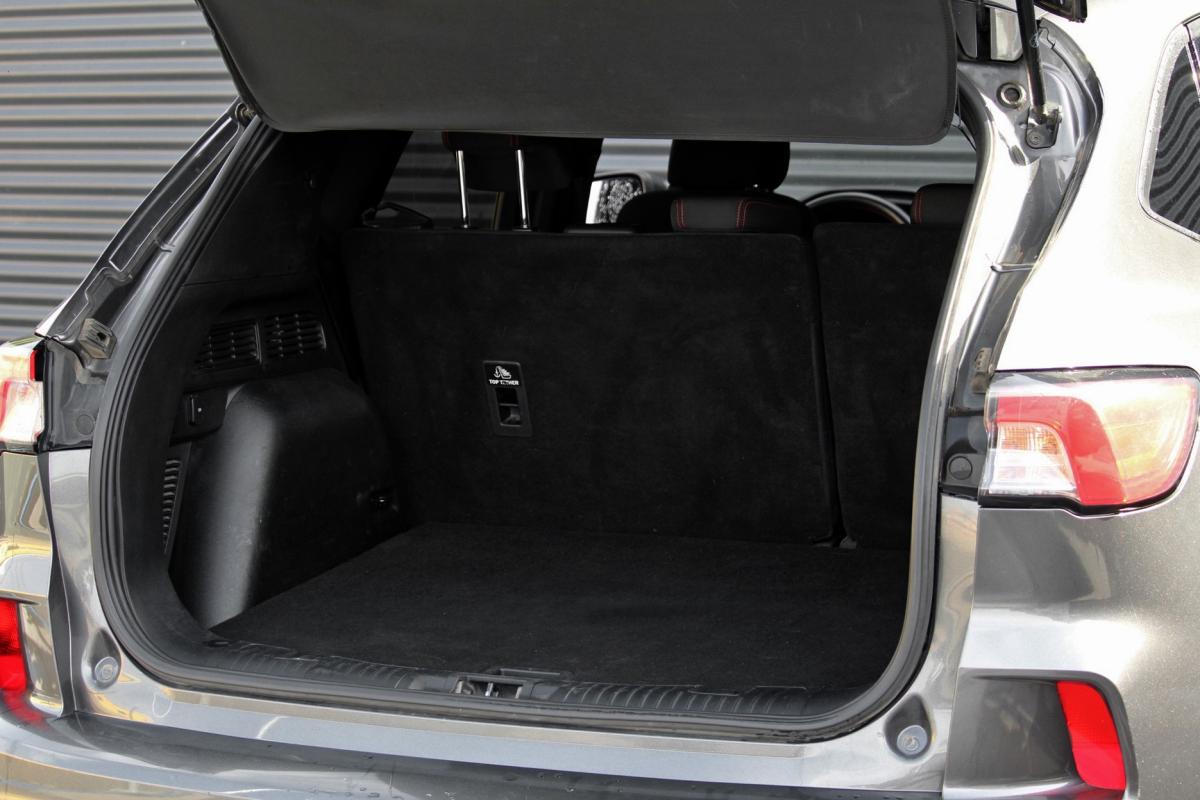 ford-kuga-2022-gasolina-1499cc