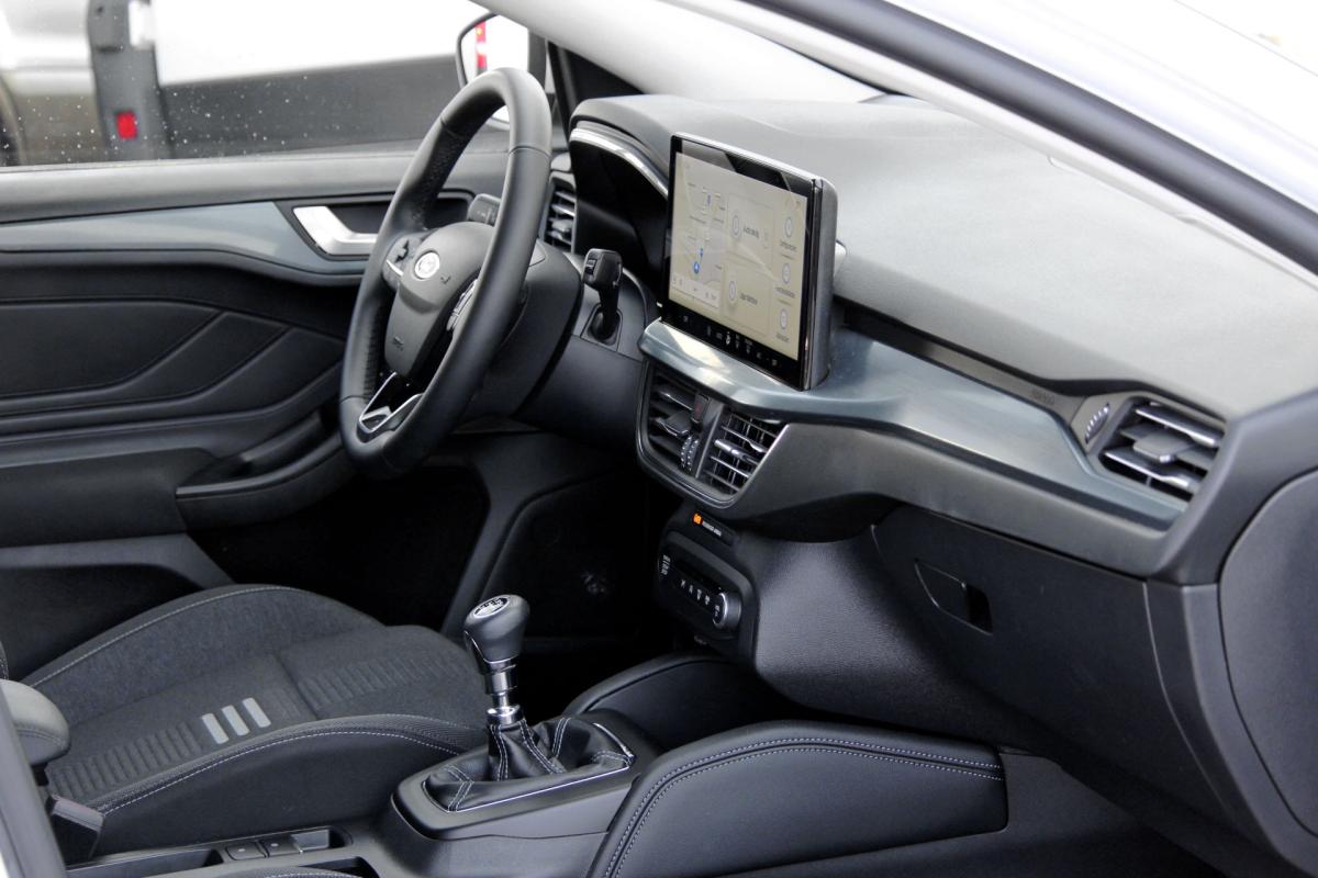 ford-focus-2023-gasolina-998cc