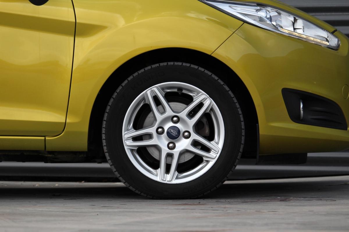 ford-fiesta-2015-gasolina-998cc