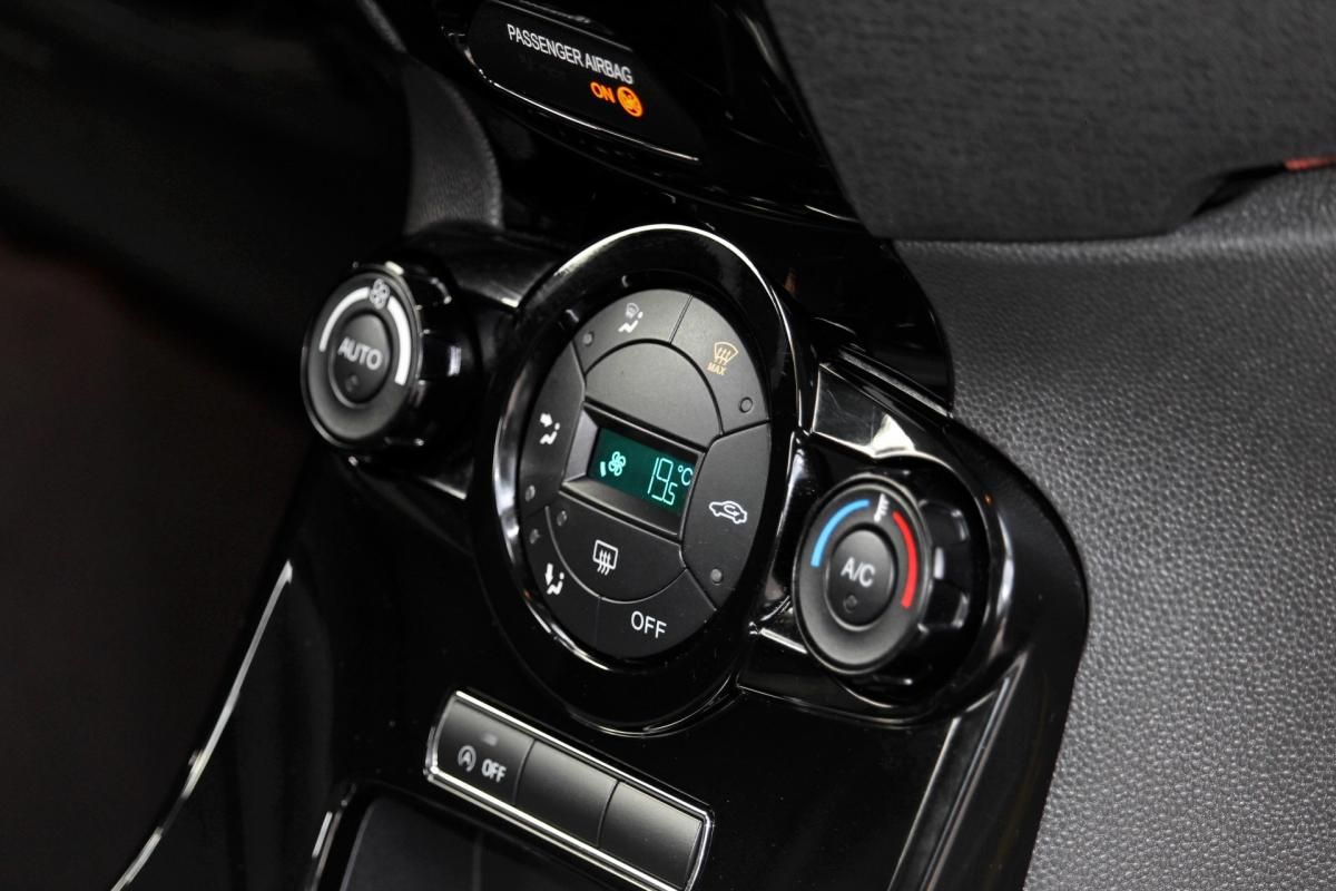ford-fiesta-2015-gasolina-998cc
