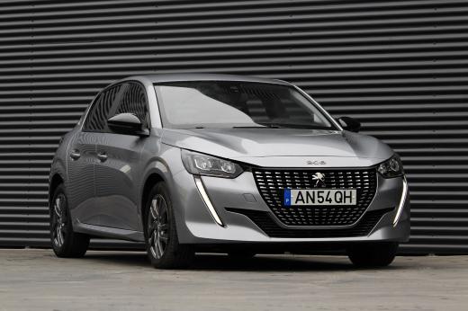 peugeot-208-2022-diesel-1499cc