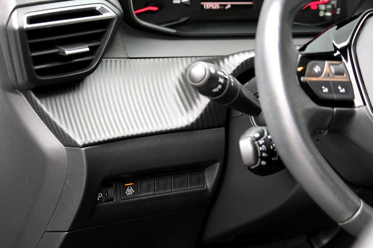 peugeot-208-2022-diesel-1499cc
