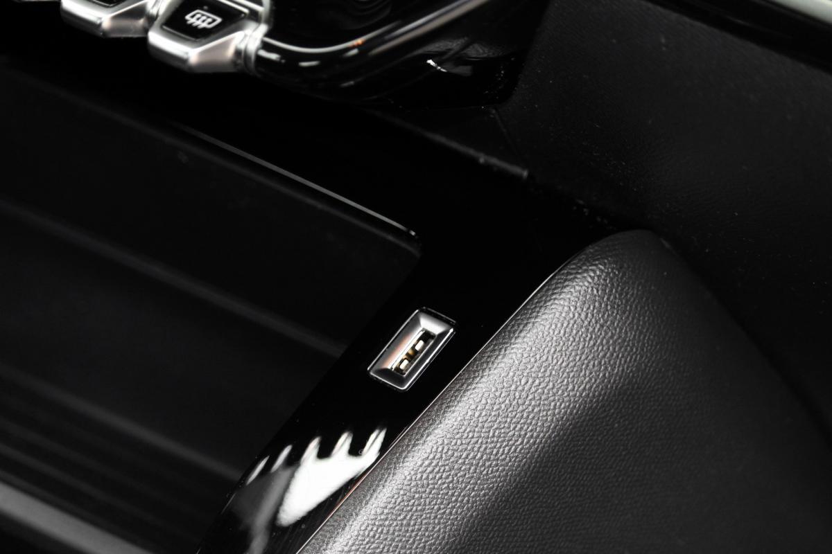 peugeot-208-2022-diesel-1499cc