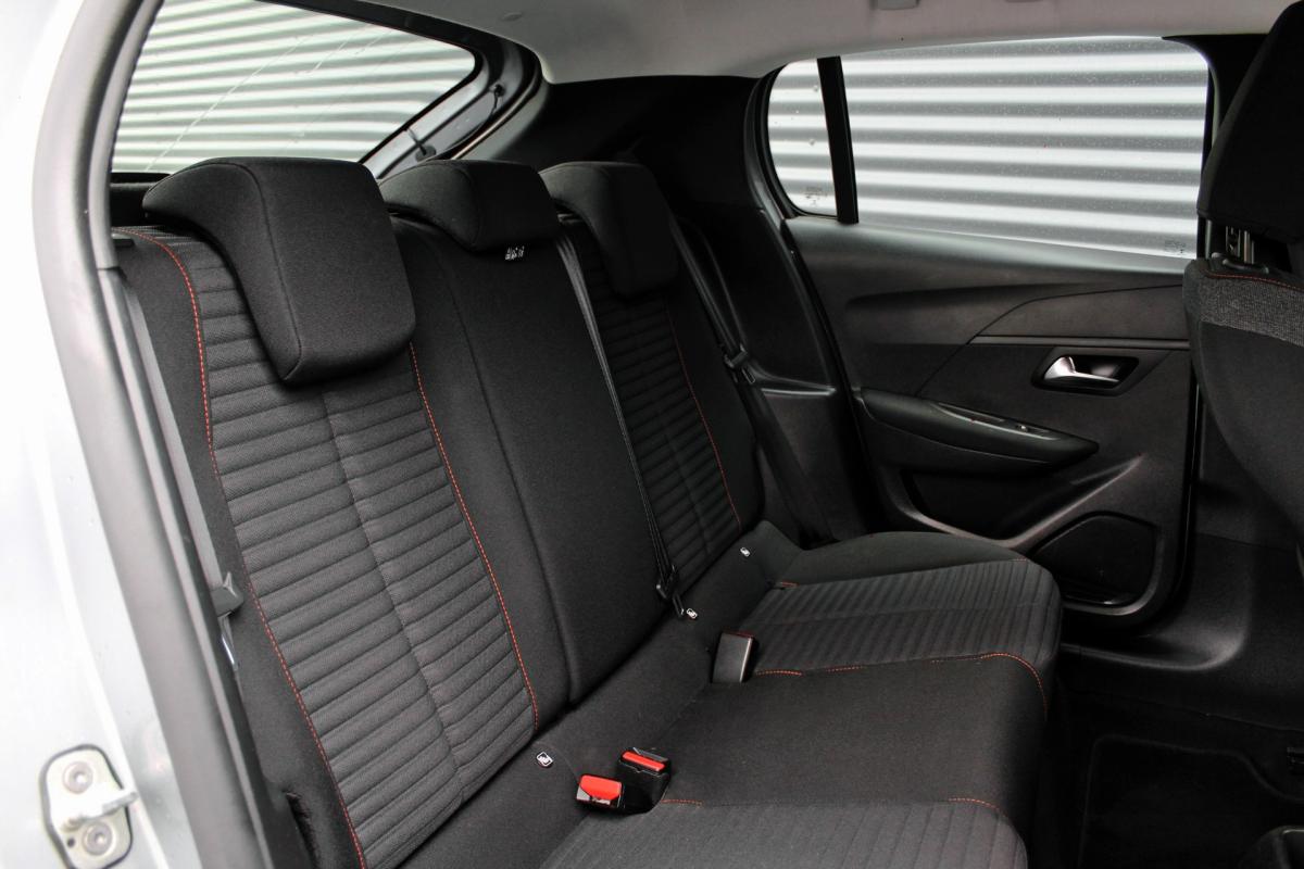 peugeot-208-2022-diesel-1499cc