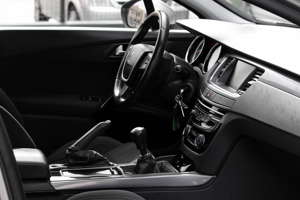 peugeot-508-sw-2015-diesel-1560cc
