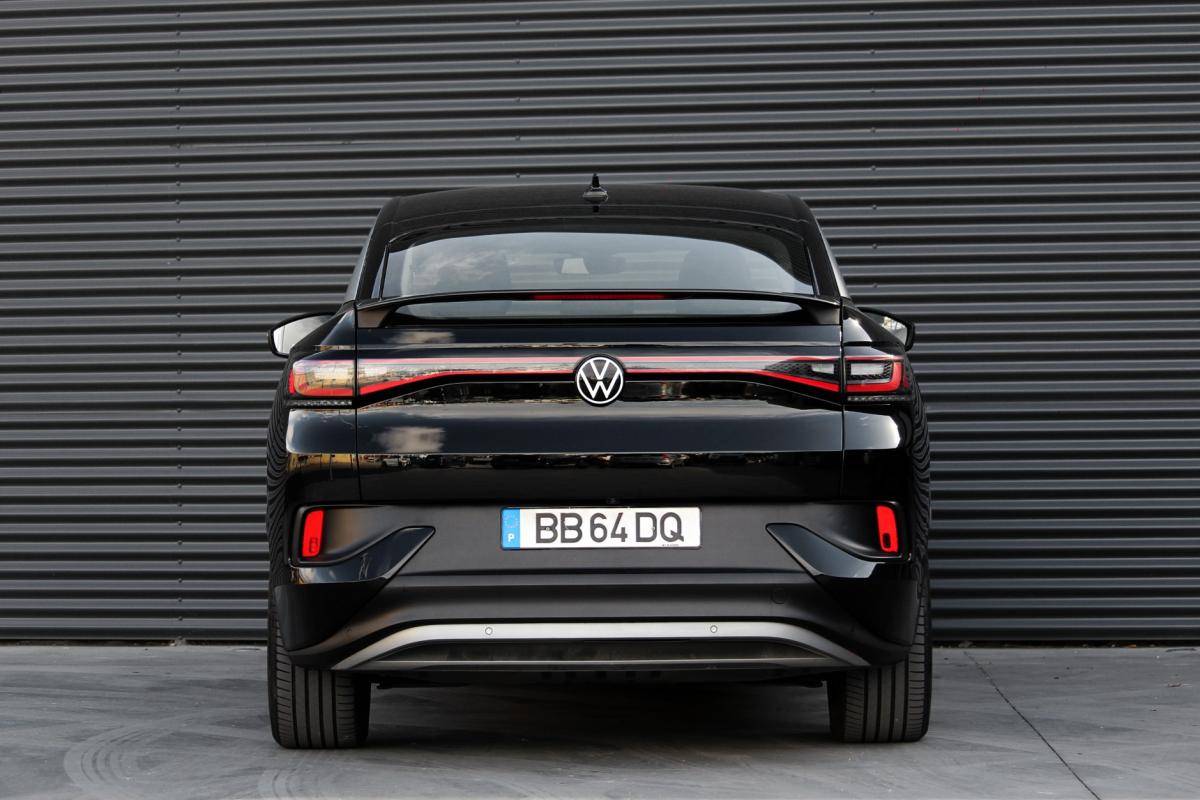 volkswagen-id-5-2023-eletrico-500cc