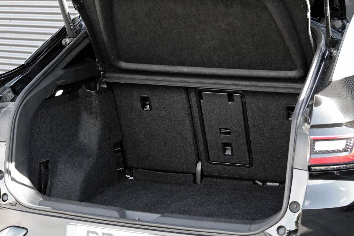 volkswagen-id-5-2023-eletrico-500cc