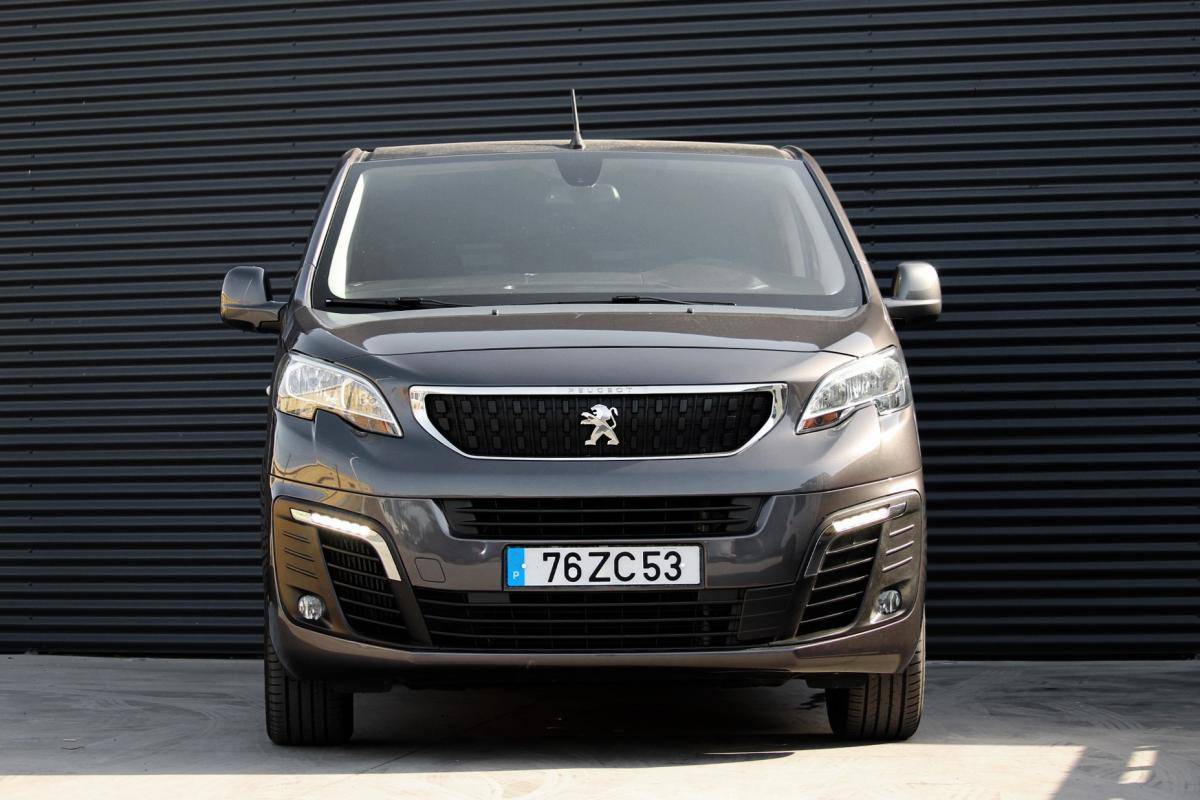 peugeot-traveller-2019-diesel-1499cc