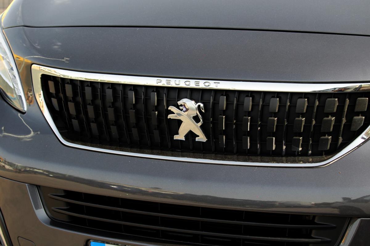peugeot-traveller-2019-diesel-1499cc