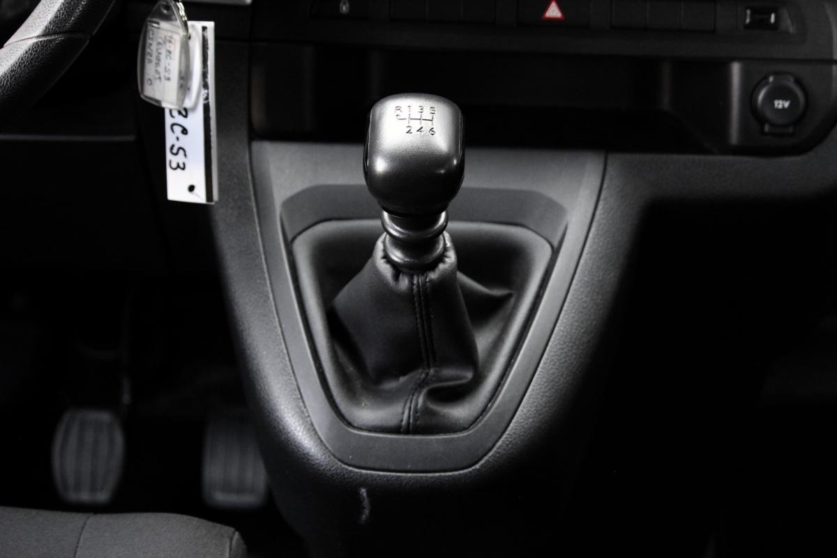 peugeot-traveller-2019-diesel-1499cc