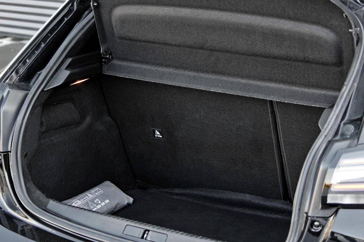 peugeot-208-2024-gasolina-1199cc