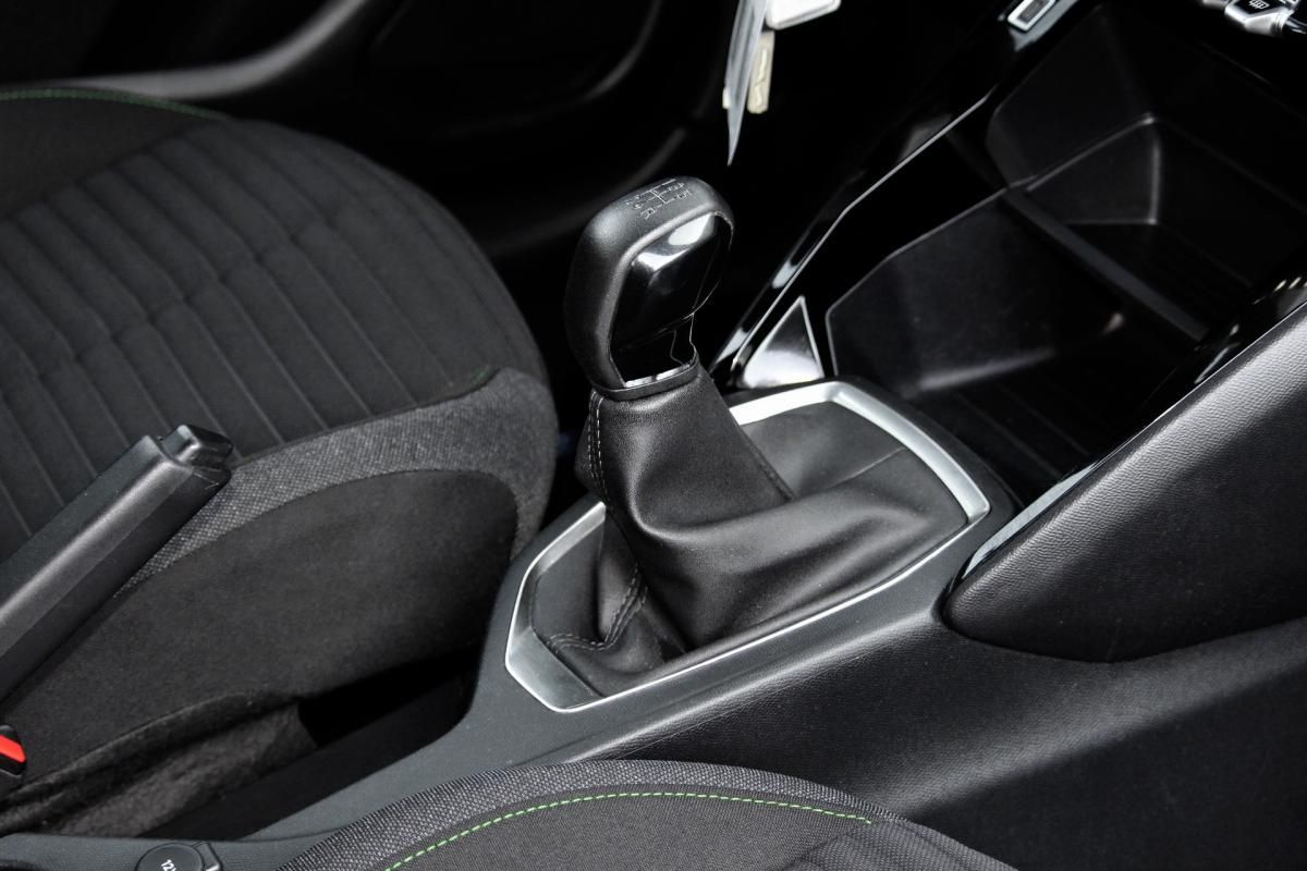 peugeot-208-2024-gasolina-1199cc