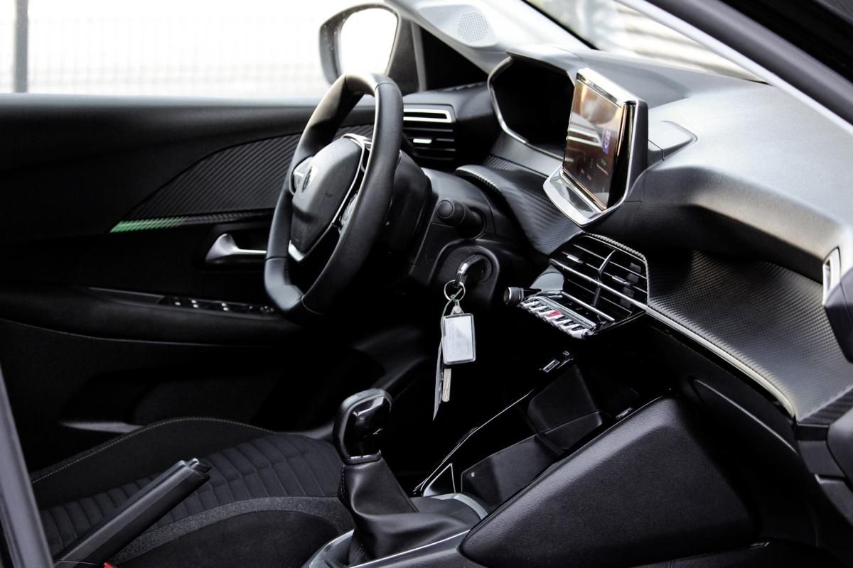 peugeot-208-2024-gasolina-1199cc