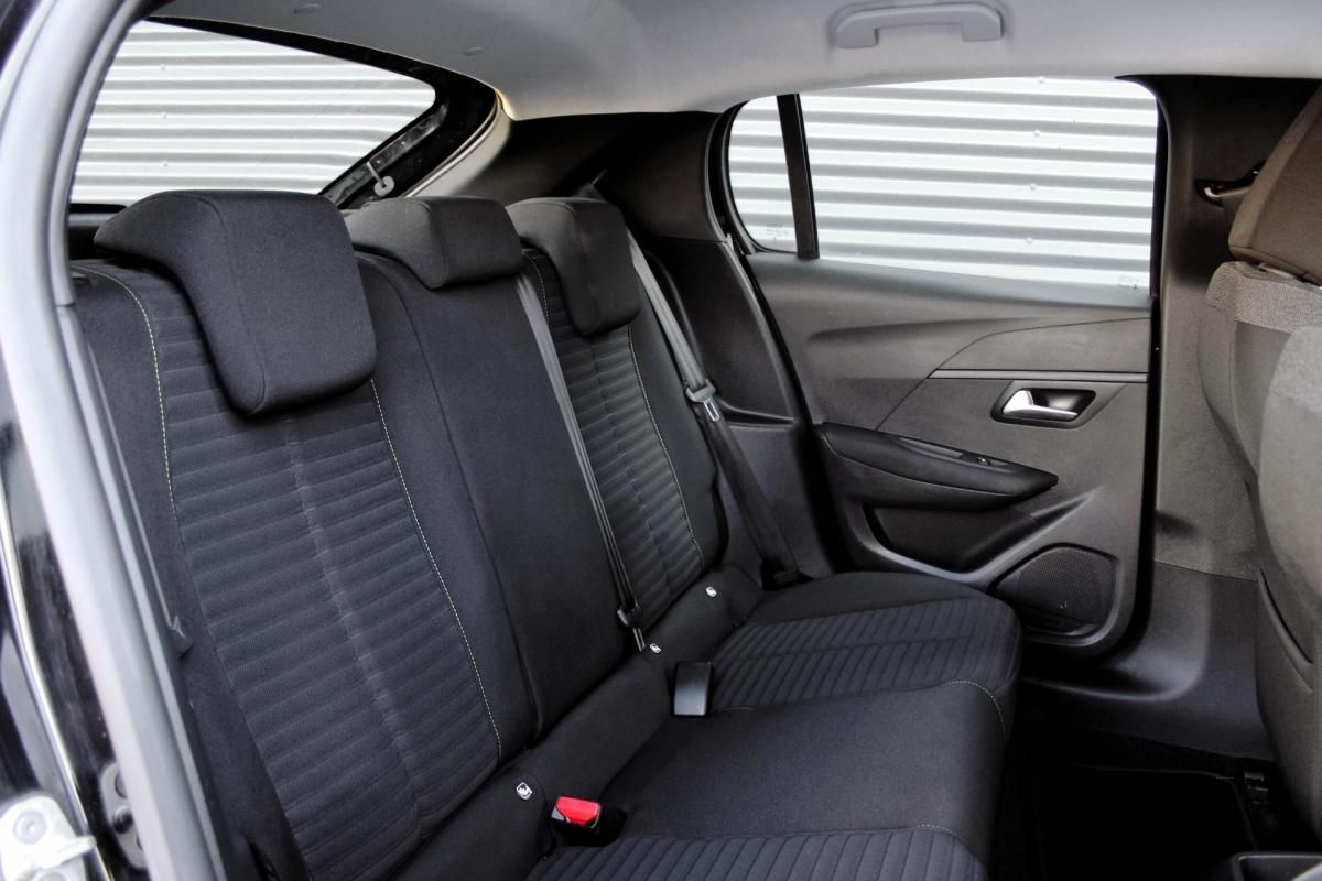 peugeot-208-2024-gasolina-1199cc