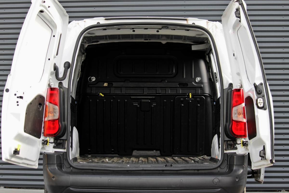 fiat-doblo-2023-diesel-1499cc