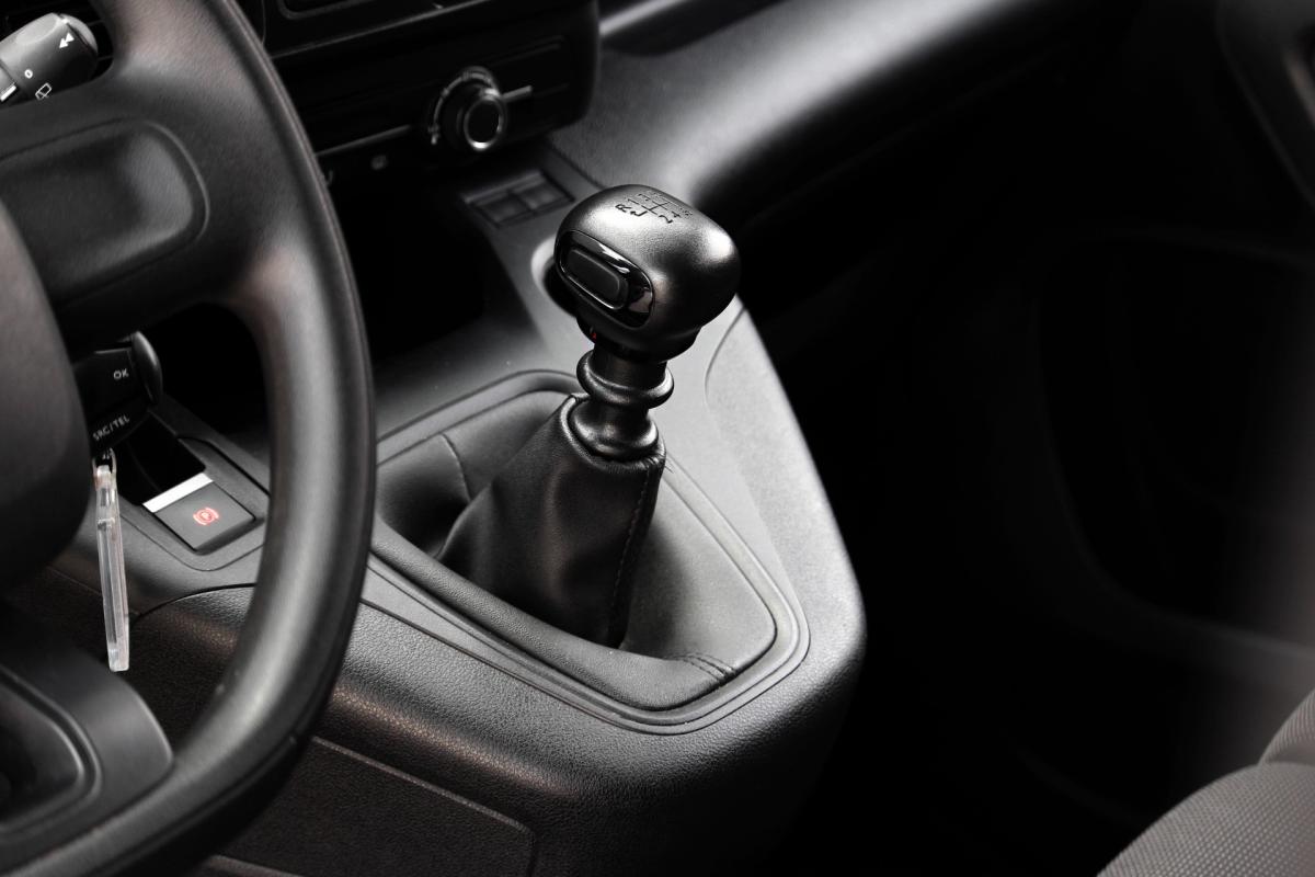 fiat-doblo-2023-diesel-1499cc