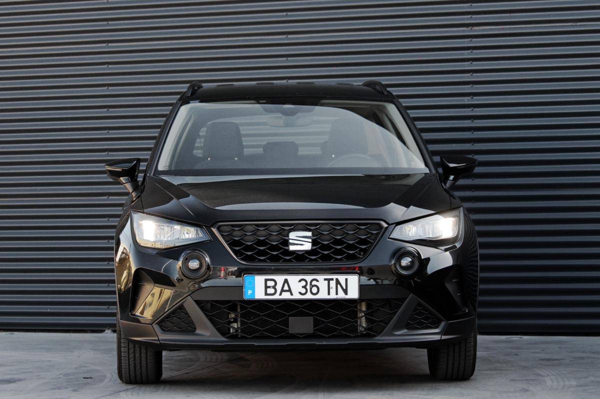 seat-arona-2023-gasolina-999cc