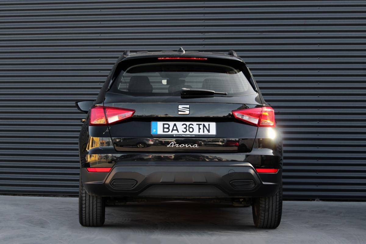 seat-arona-2023-gasolina-999cc