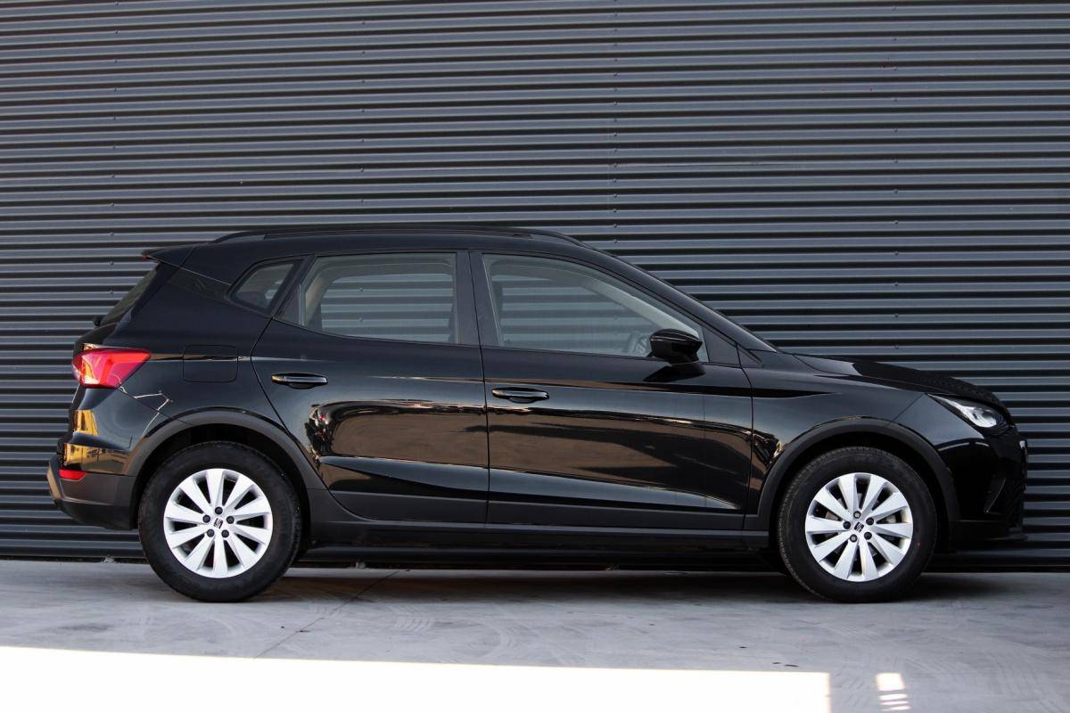 seat-arona-2023-gasolina-999cc