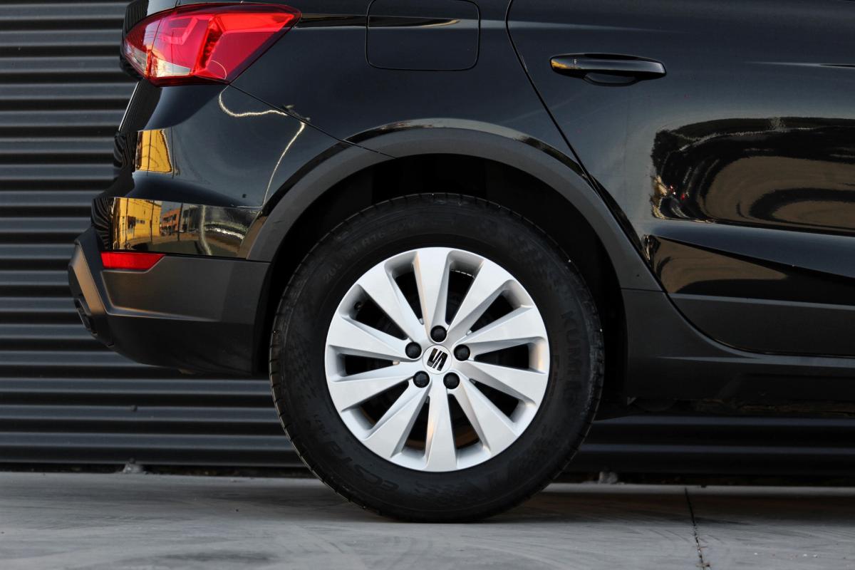 seat-arona-2023-gasolina-999cc