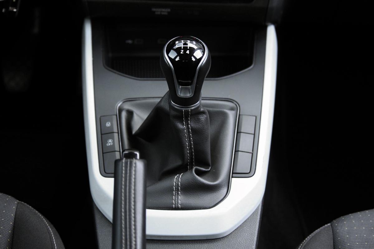 seat-arona-2023-gasolina-999cc
