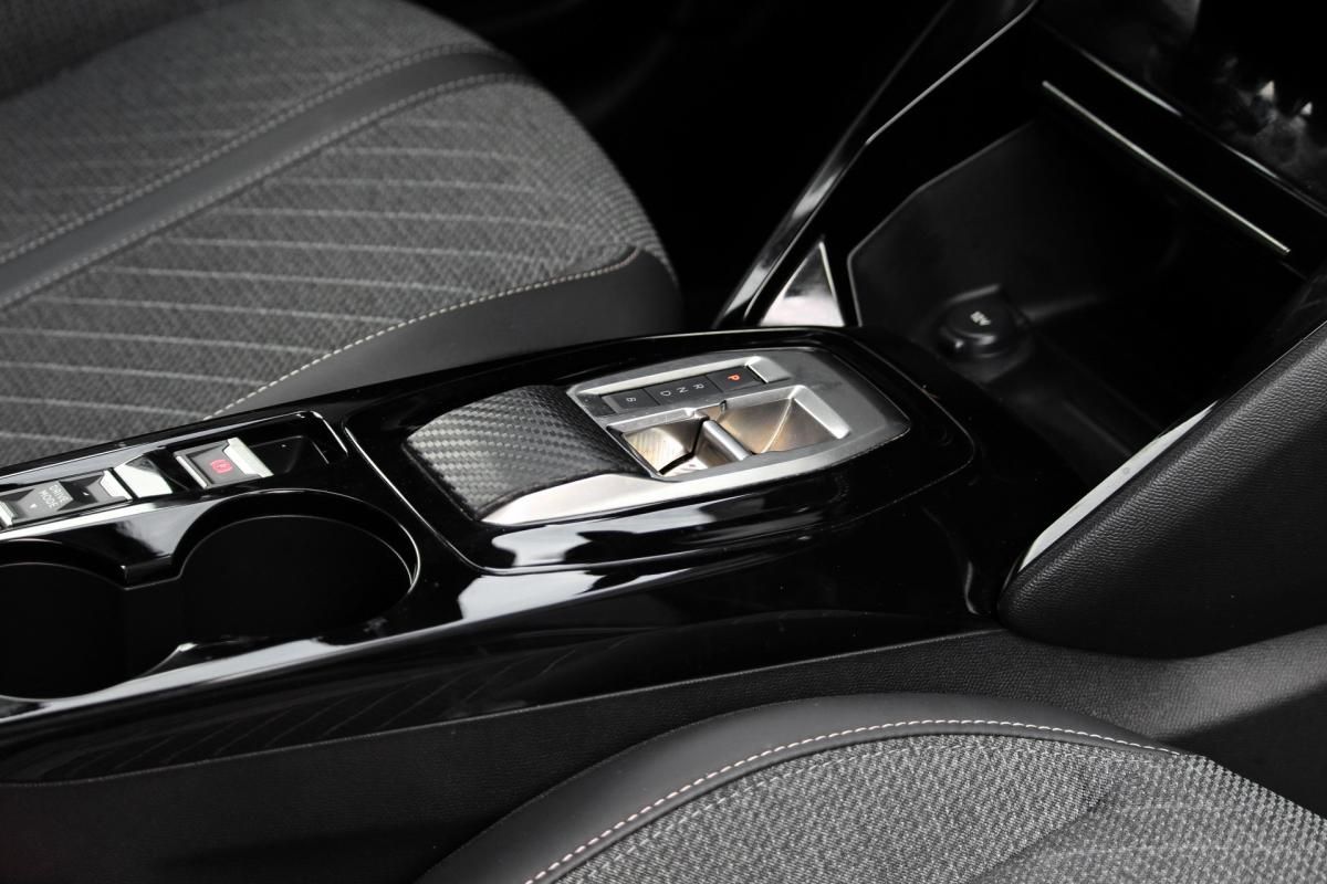 peugeot-208-2024-eletrico-0cc