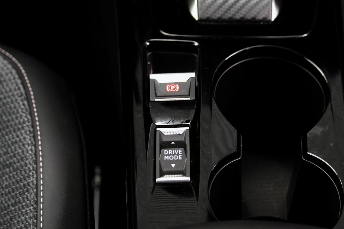 peugeot-208-2024-eletrico-0cc