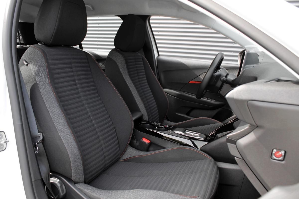 peugeot-208-2023-eletrico-500cc