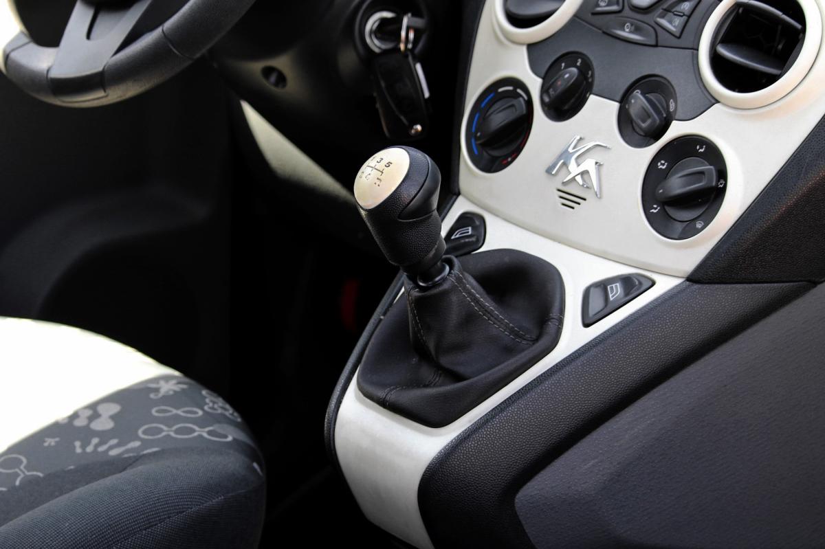 ford-ka-2015-gasolina-1242cc