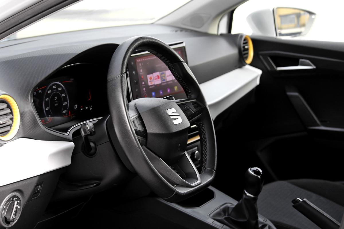 seat-ibiza-2023-gasolina-999cc