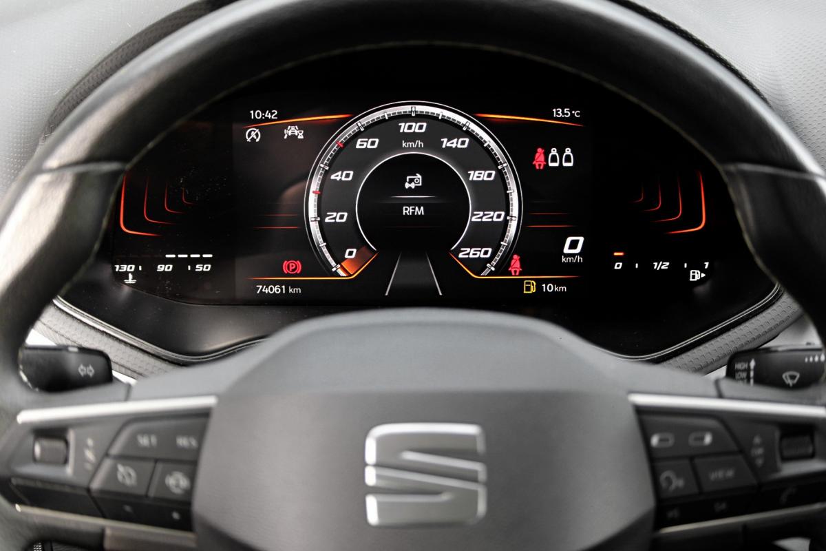 seat-ibiza-2023-gasolina-999cc