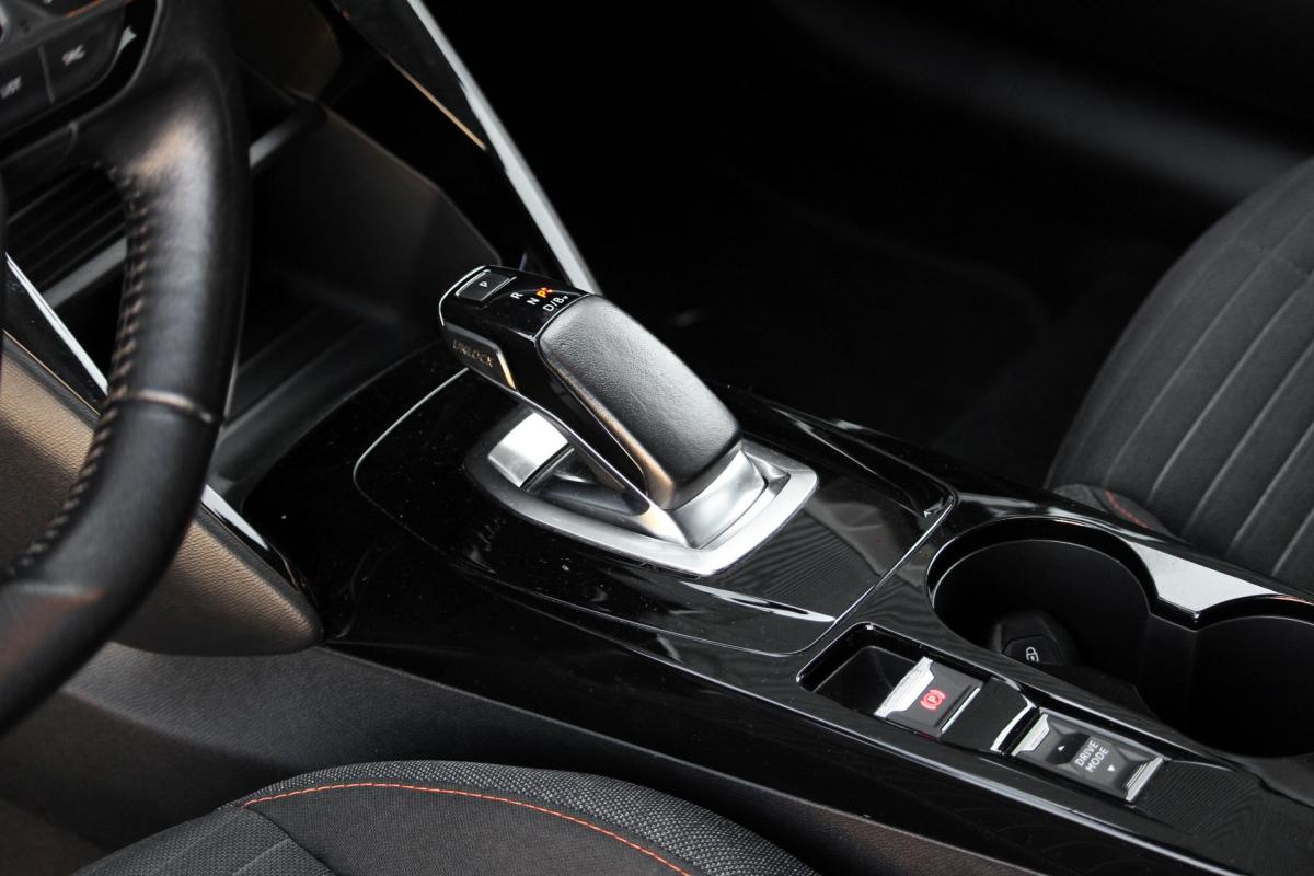 peugeot-208-2021-eletrico-500cc