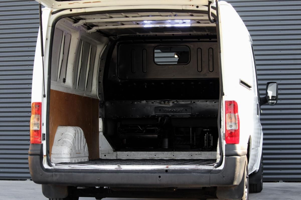ford-transit-2010-diesel-2198cc