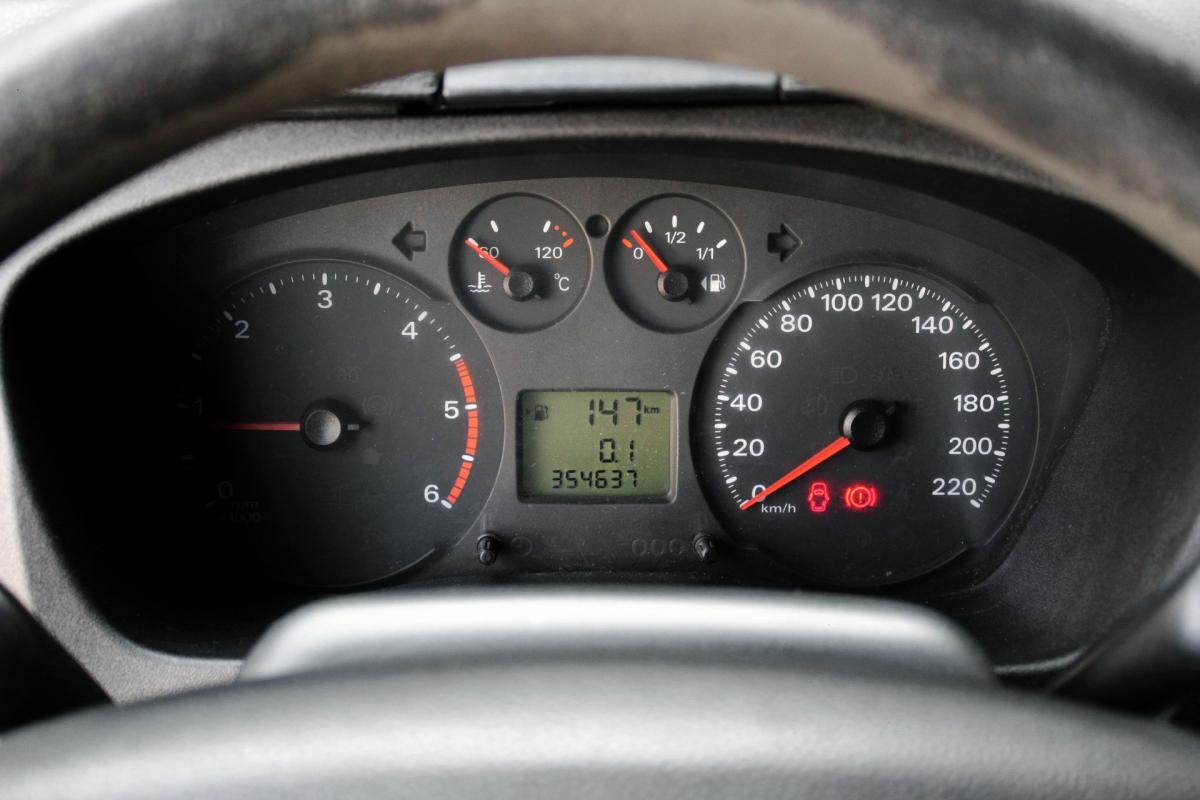ford-transit-2010-diesel-2198cc