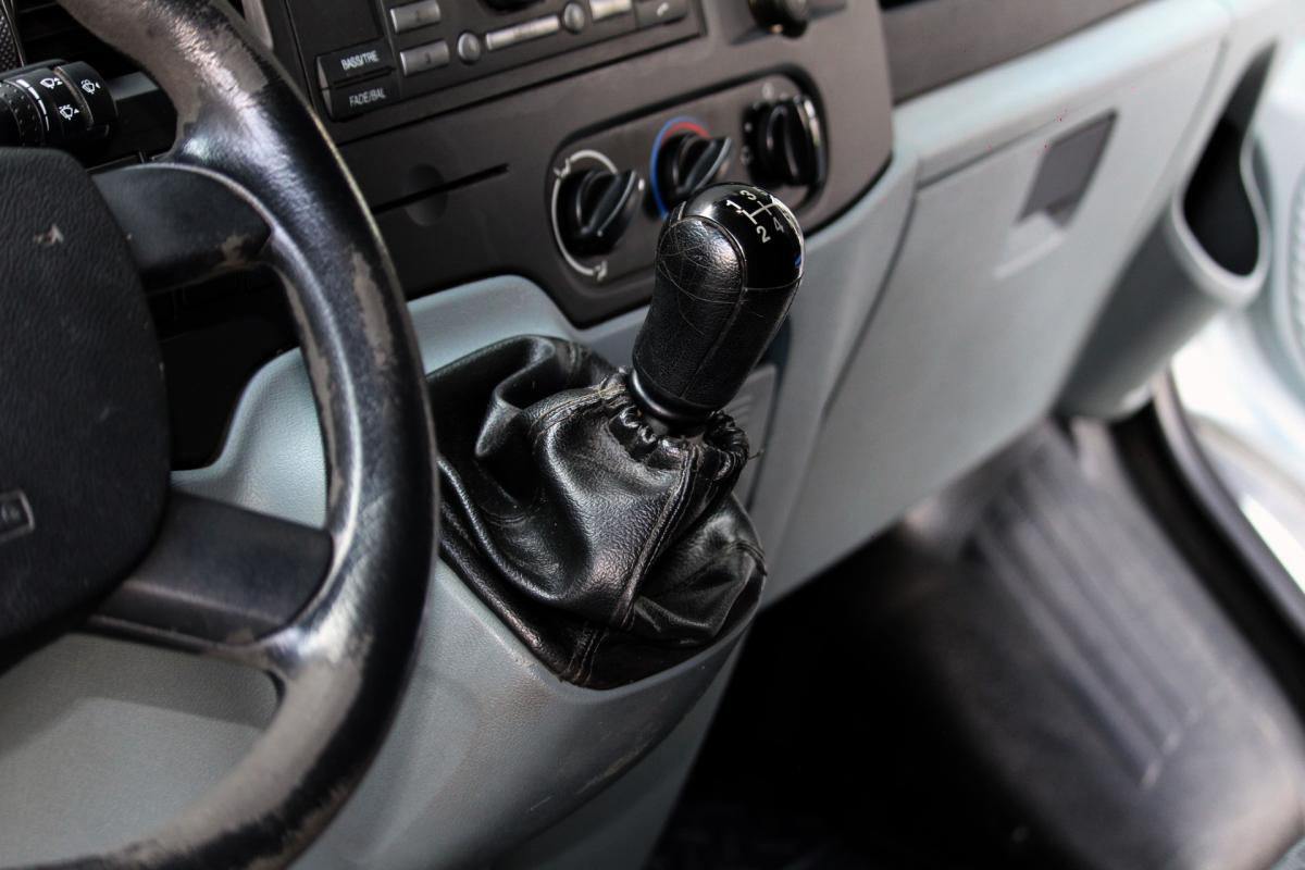 ford-transit-2010-diesel-2198cc