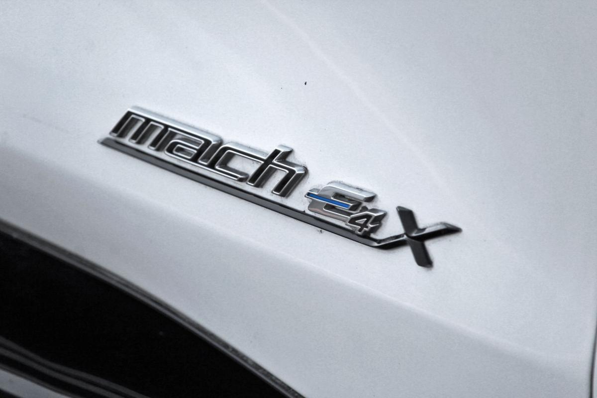 ford-mustang-2022-eletrico-500cc