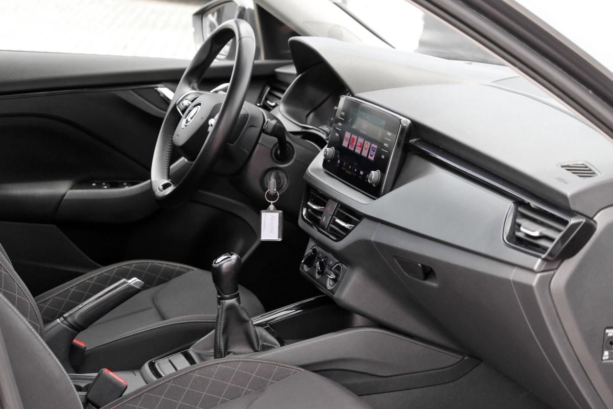 skoda-kamiq-2023-gasolina-999cc